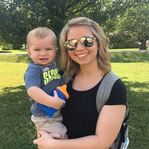 Meet your Posher, Courtney